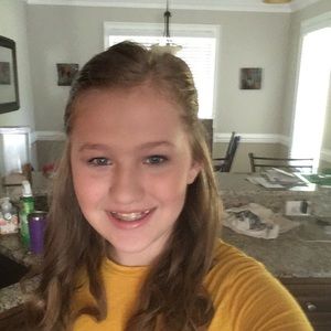 Meet your Posher, Hannah